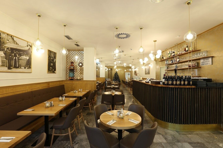 Food & Drinks 4, At The Old Lady, Praha 1