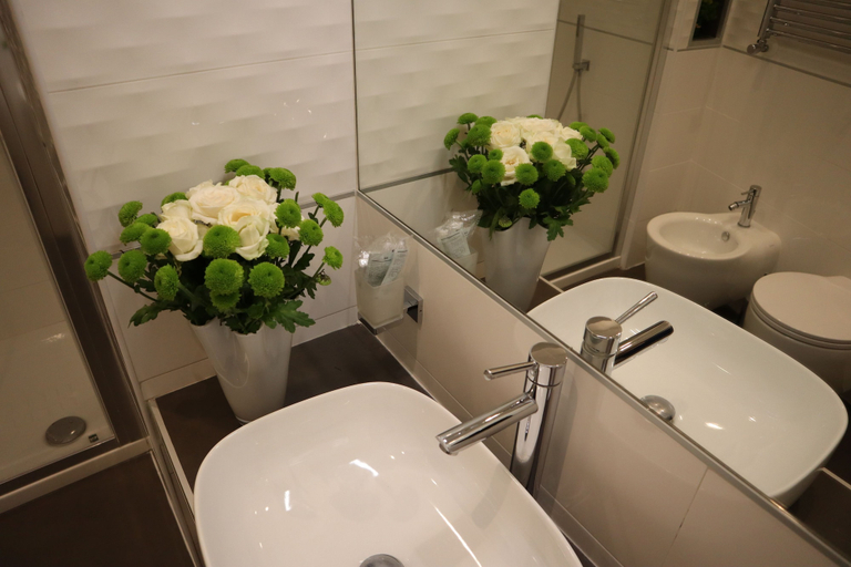 Bathroom 5, Millina Suites In Navona, Rome