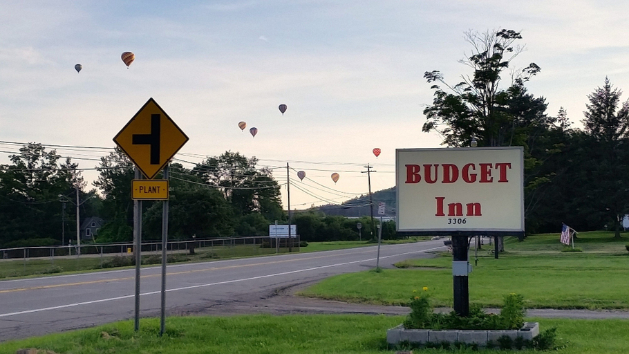 Others 3, Crown Inn & Suites, Allegany