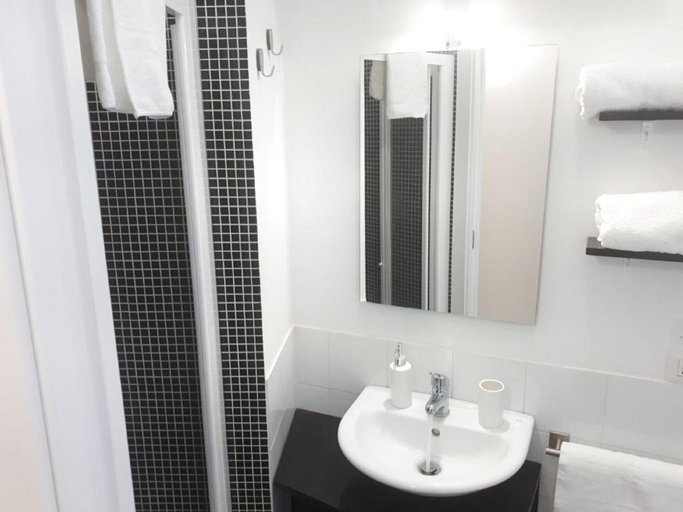Bathroom 5, Benedettini - Suites, Catania