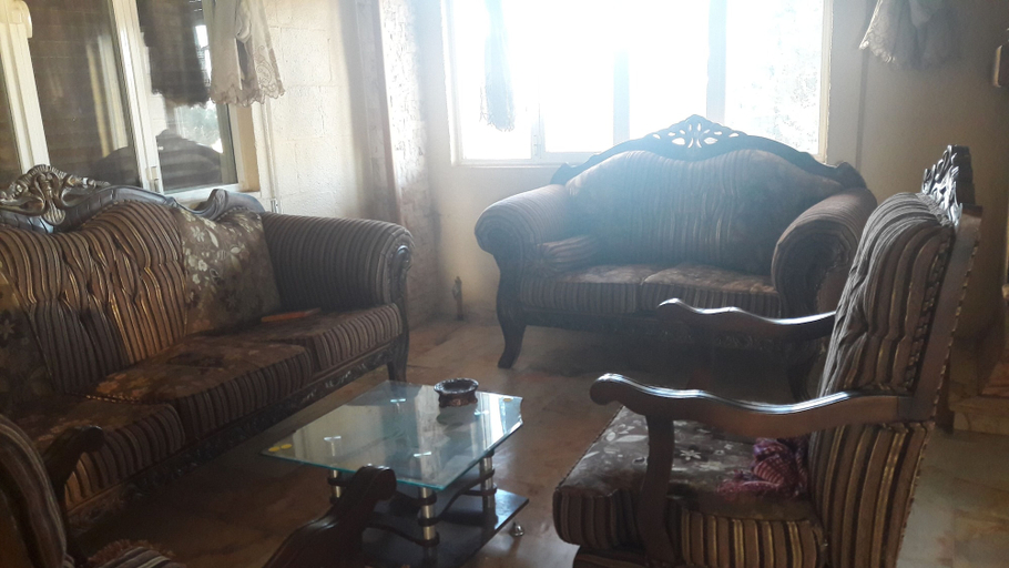 Others 5, Villa Hmoud, Ardhah