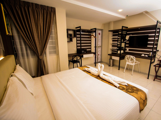 Bedroom 5, Louis Hotel, Larut and Matang