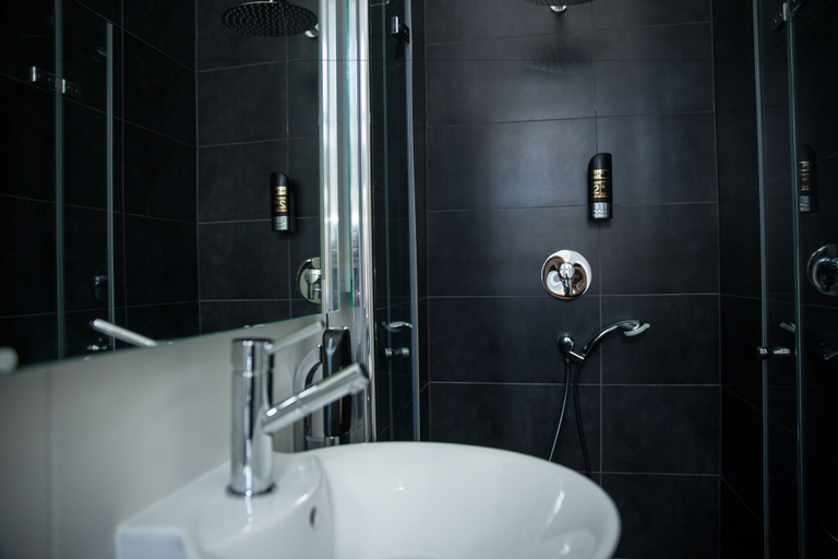 Bathroom 4, Hotel & Pension Villa Laluna, Harz