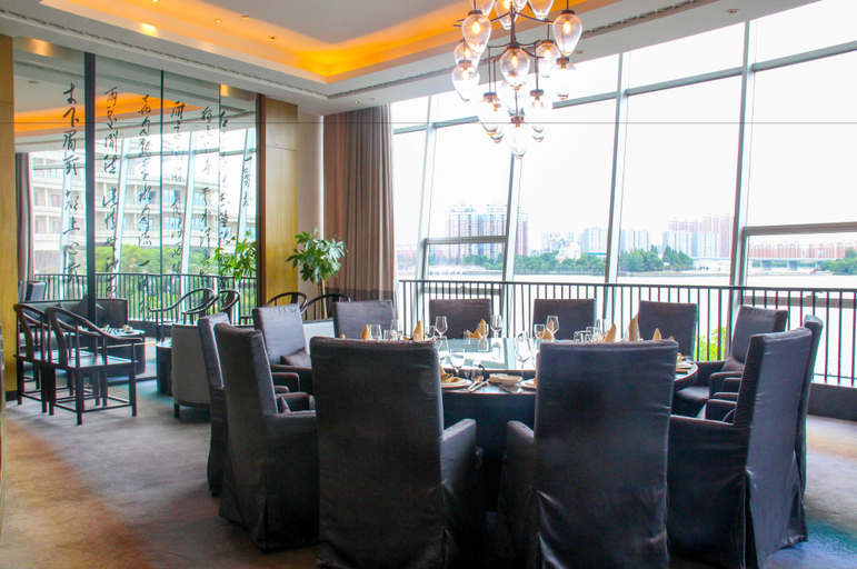 Food & Drinks 5, Radisson Blu Hotel Wuhan ETD Zone, Wuhan