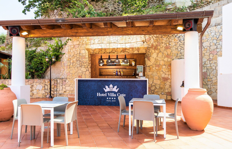 Food & Drinks 5, Hotel Villa Cute-HVC, Messina