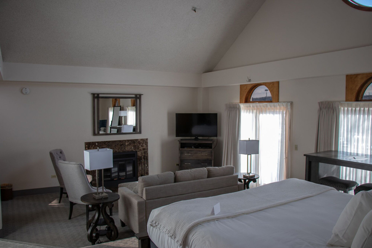 Bedroom 3, Lone Tree Golf Club And Hotel, Douglas