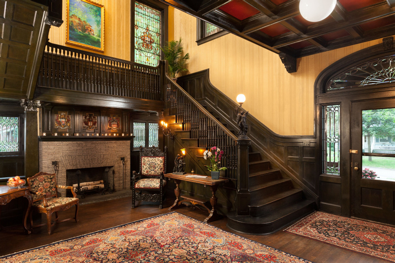 Others 2, Vrooman Mansion B&B, McLean