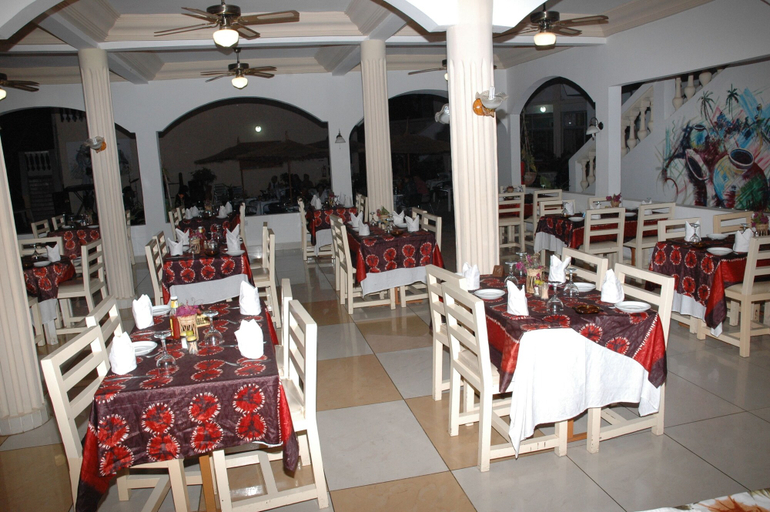 Food & Drinks 4, Cape Point Hotel, Kanifing