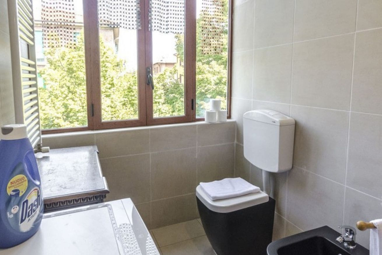 Bathroom 2, Ferravilla Terrace apartment, Bologna