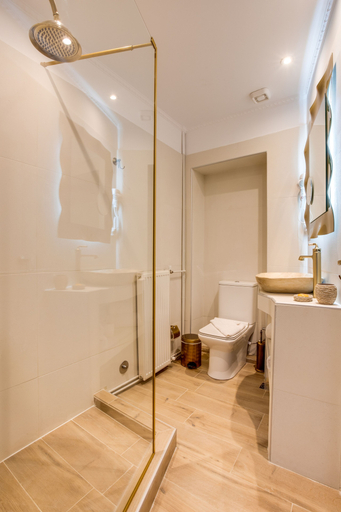 Bathroom 5, Pandrosos Divine Suites, Attica