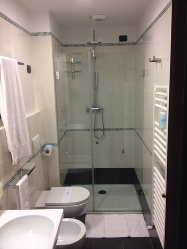 Bathroom 4, Hotel Ristorante Vecchia Riva, Varese