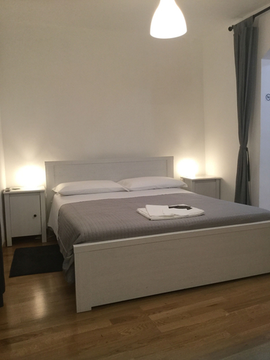 Bedroom 2, La Piazzetta B&B, Isernia