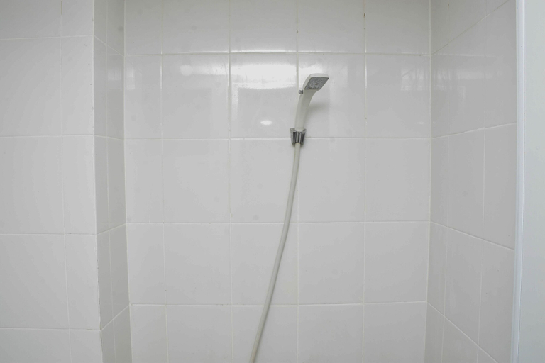 Bathroom 3, Elegant and Comfy Studio at Bassura City Apartment, Jakarta Timur