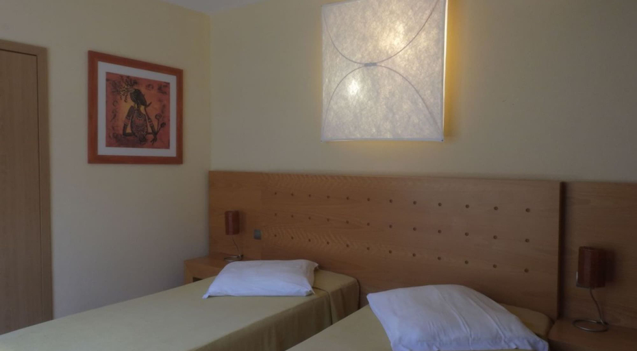 Bedroom 3, Foya Branca by Flagworld Hotels