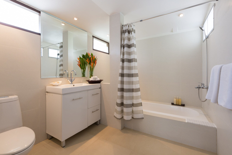 Bathroom 5, Ban Haad Sai, Ko Samui