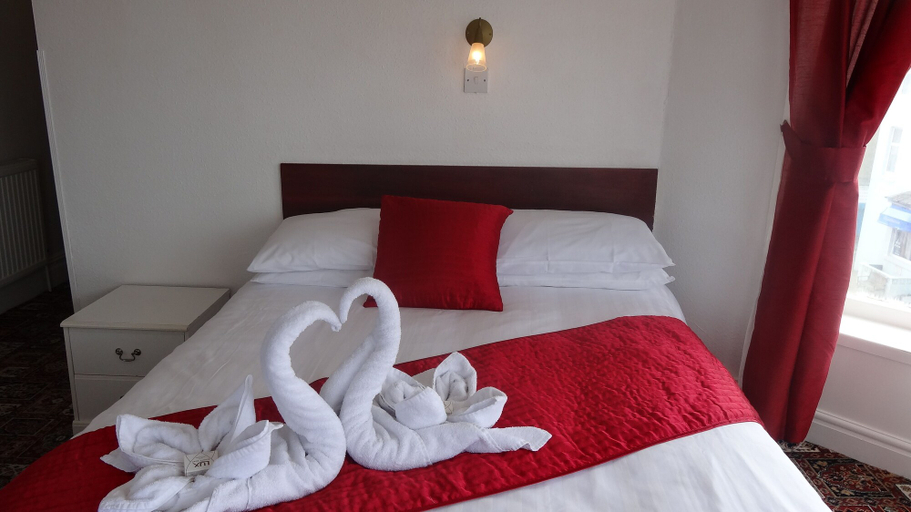 Bedroom 3, Sunset Beach Hotel, Blackpool