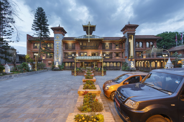 Exterior & Views
