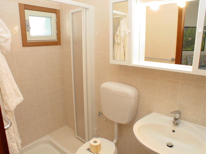 Bathroom 3, Flat in Lignano, Udine