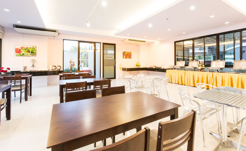 Food & Drinks 5, Viva Residence, Khan Na Yao