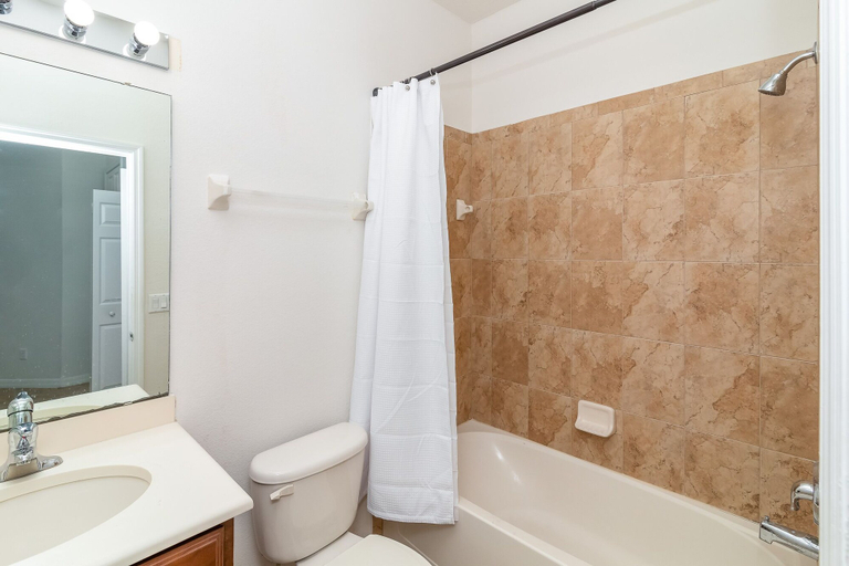 Bathroom 4, Oakwater Oasis, Osceola
