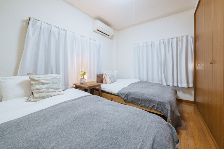 Bedroom 2, White Space, Kakegawa