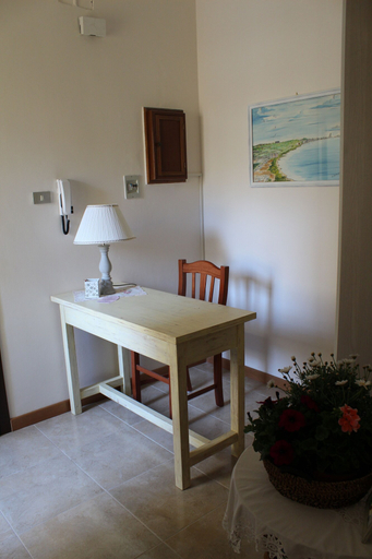 Others 5, B&B Kalypso, Lecce