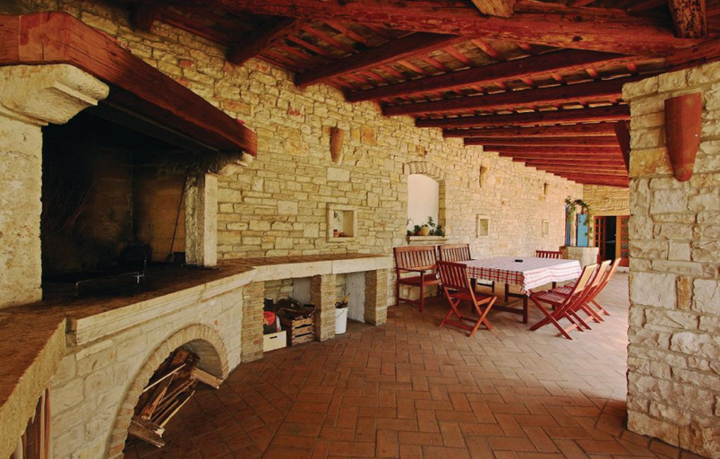 Food & Drinks, Villa 1212, Svetvinčenat