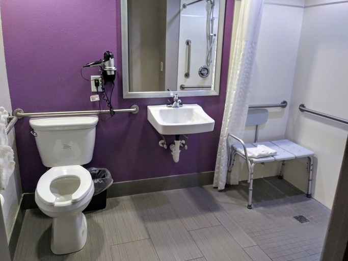 Bathroom 4, Quality Inn Fort Myers I-75, Lee