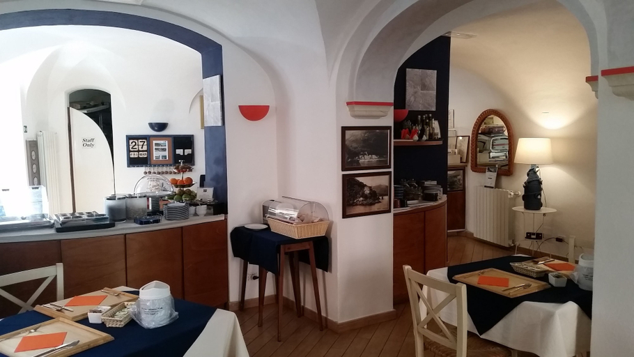 Food & Drinks 5, Hotel Argentina, Genova