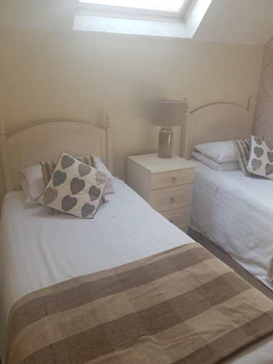Bedroom 2, Haigs Hotel, Solihull
