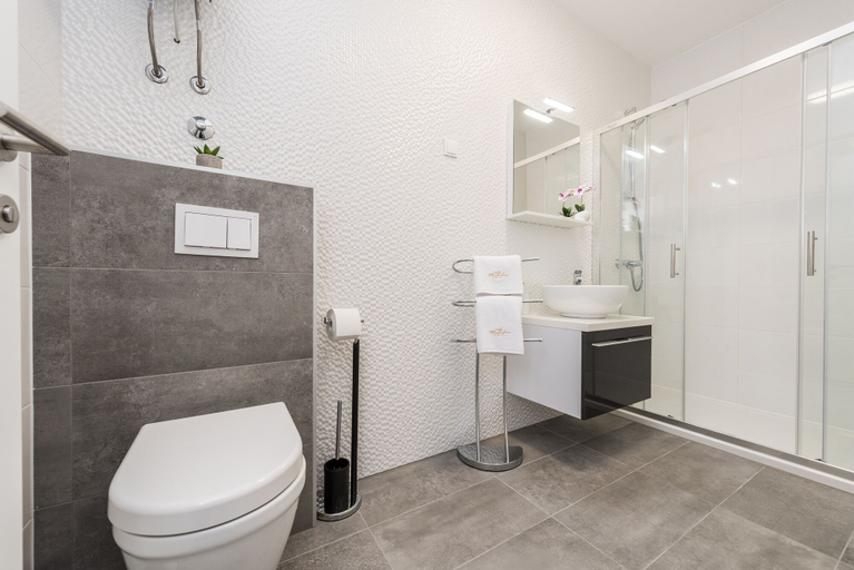 Bathroom 4, Villa Magnifica Penthouse with Jacuzzi, Novalja