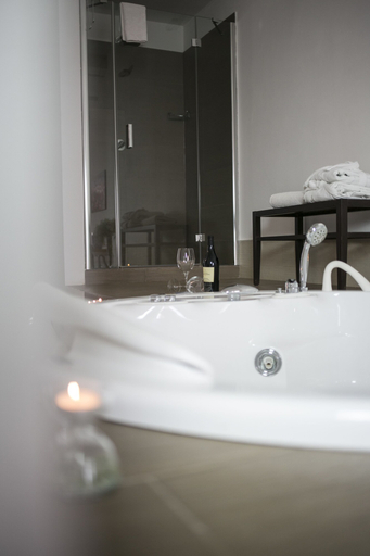Bathroom 4, Il Vigneto Resort, Agrigento