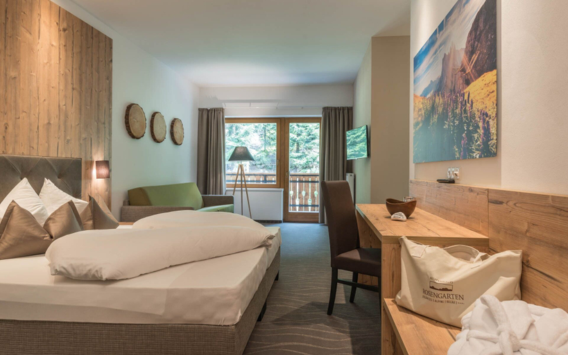 Bedroom 3, Rechenmachers Rosengarten, Bolzano