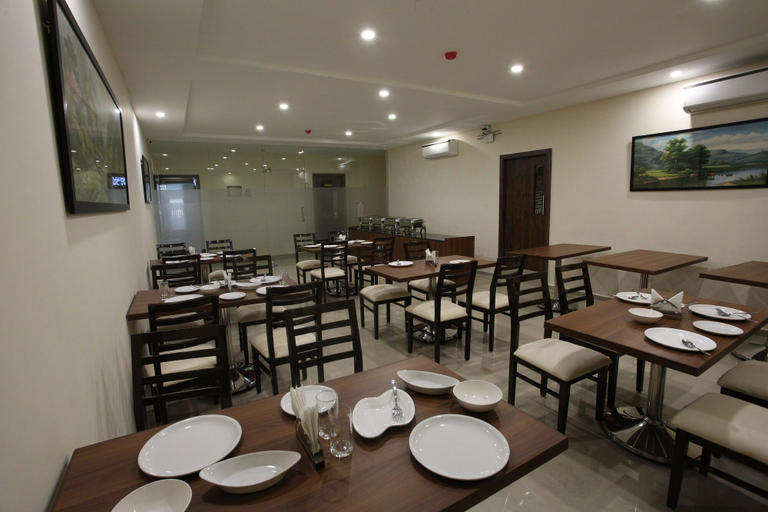 Food & Drinks 5, Ocean Suites Hotel, Mumbai Suburban
