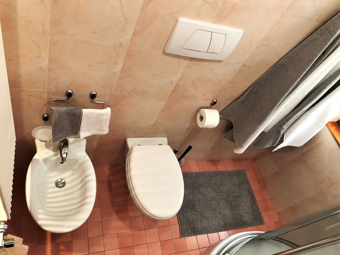 Bathroom 5, Stella del Mare, Bari