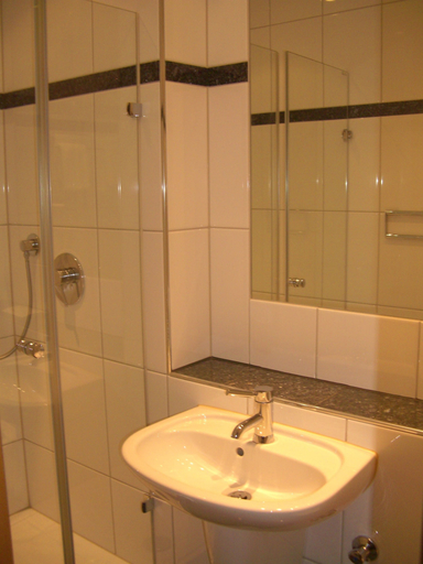 Bathroom 5, Hotel Altbacher Hof, Esslingen