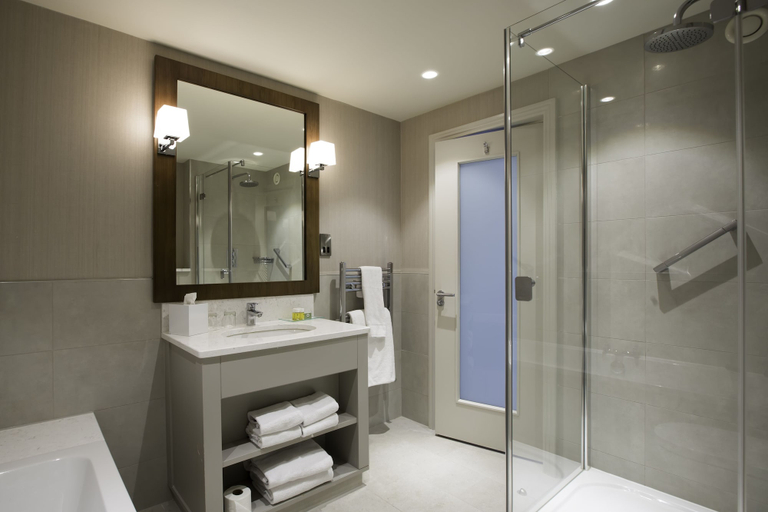 Bathroom 5, Portmarnock Resort & Jameson Golf Links, Dublin