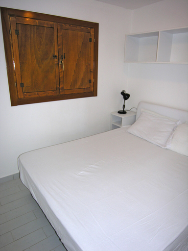 Bedroom 3, Villaggio Marinella, Crotone