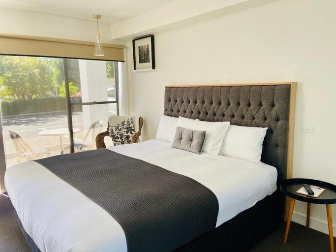 Bedroom 4, Tower Motel, Murrindindi - East