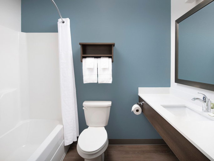 Bathroom 4, WoodSpring Suites Bakersfield East, Kern