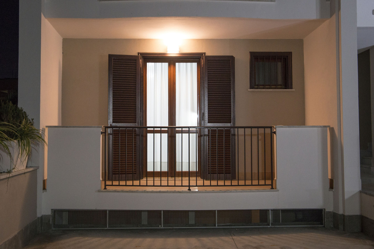 Others 5, La Vie en Rose Residence, Napoli