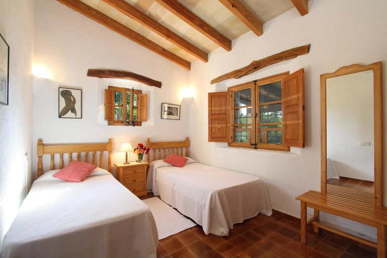 Bedroom 3, Villa Natalia, Baleares