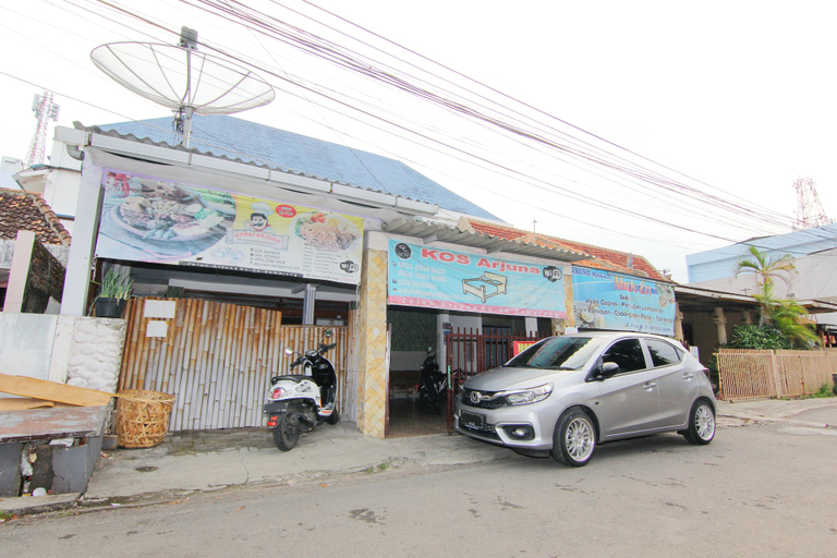 Exterior & Views, Arjuna Hostel, Semarang