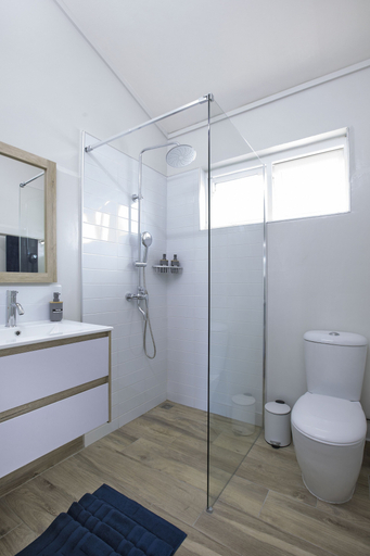 Bathroom 4, AMIS Apartments