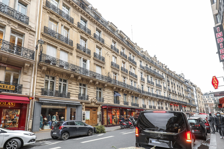 Exterior & Views, Hôtel 33 Marbeuf, Paris