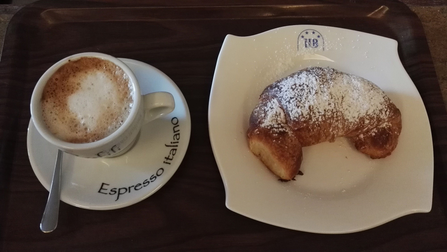 Food & Drinks 5, Borgo del Mare, Rome