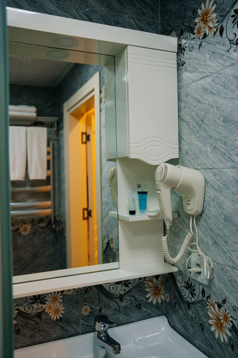 Bathroom 5, The Clocktower Hotel, Baku