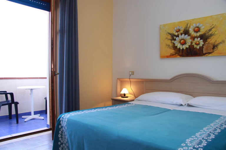 Bedroom 3, Hotel Il Gabbiano Beach, Messina