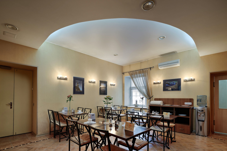 Food & Drinks 3, Herzen House, Sankt-Peterburg gorsovet
