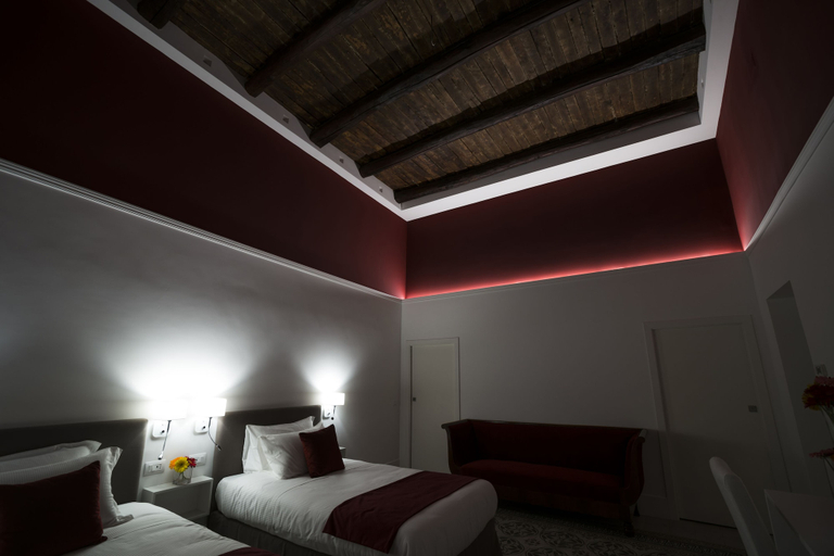 Bedroom 3, Foro Carolino, Napoli